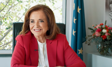 Η Ντόρα Μπακογιάννη για την ομοιότητα της Μαρίκας Μητσοτάκη με τη Μαρία Σάκκαρη: «Έχουν το ίδιο γέλιο»