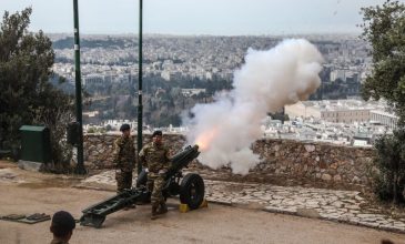 Οι 21 κανονιοβολισμοί από τον Λυκαβηττό για τον εορτασμό της 25ης Μαρτίου – Δείτε βίντεο