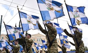 Μεγαλειώδης η στρατιωτική παρέλαση στην Αθήνα για την 25η Μαρτίου – Παρουσιάστηκε πλήθος νέων καινοτόμων οπλικών συστημάτων