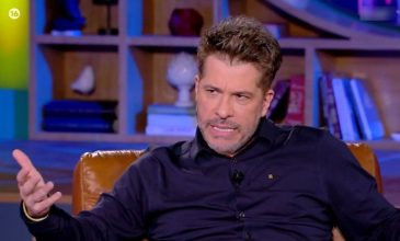 Χάρης Βαρθακούρης: Ακούγοντας το Ferto του Ακύλα είπα, μέσα μου, πως δεν είναι η χρονιά του αδελφού μου για την Eurovision