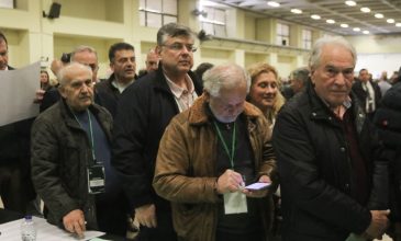 ΠΑΣΟΚ: Με την ψηφοφορία για την εκλογή της νέας Κεντρικής Επιτροπής ολοκληρώνεται το 4ο Συνέδριο του κόμματος