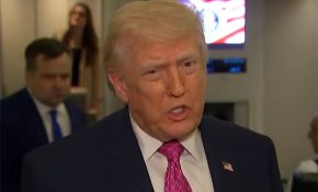 Ο Τραμπ μιλάει για πιθανή συμφωνία μετά την «αλλαγή καθεστώτος» στο Ιράν – Θεωρεί πως ο στρατός του μπορεί να κυριεύσει «πολύ εύκολα» το νησί Χαργκ