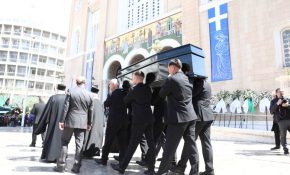 Στην τελευταία της κατοικία οδηγήθηκε η σορός της μεγάλης λαϊκής ερμηνεύτριας Μαρινέλλας