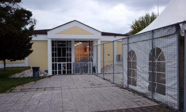 Συνεχίζεται η δίκη για τα Τέμπη εν αναμονή διορισμού συνηγόρου για κατηγορούμενο
