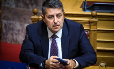 Το πρώτο ιατρικό ανακοινωθέν για τον Γιώργο Μυλωνάκη: «Σοβαρή, αλλά ελεγχόμενη η κατάστασή του»