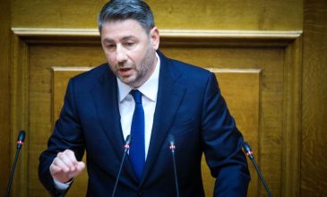 Ανδρουλάκης: Τα μόνα απατηλά όνειρα σ’ αυτό το Κοινοβούλιο, είναι ότι θα παραμείνετε πρωθυπουργός και μετά τις επόμενες εθνικές εκλογές