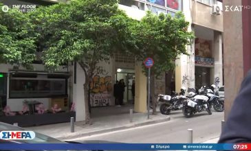 Γυναίκα εντοπίστηκε νεκρή σε ακάλυπτο πολυκατοικίας – Προσήχθη άνδρας που ήταν μαζί της