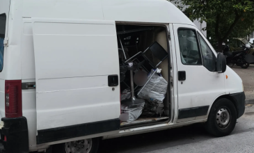 Εξαρθρώθηκε σπείρα που «έγδυνε» μοτοσικλέτες στον Πειραιά