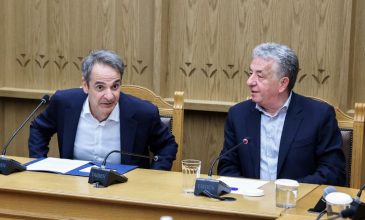 Σε σύσκεψη ο πρωθυπουργός με αντικείμενο τα μέτρα αντιμετώπισης της λειψυδρίας στην Κρήτη