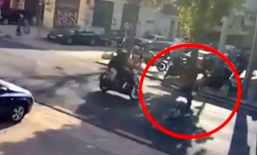 Σεσημασμένος για διακίνηση ναρκωτικών ο ανήλικος, που παρέσυρε και εγκατέλειψε τη 16χρονη στην οδό Λιοσίων – Νοσηλεύεται σε κρίσιμη κατάσταση στο ΚΑΤ