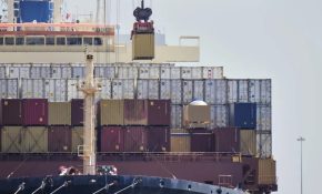 Ένταση στα Στενά του Ορμούζ: Διαψεύδει το υπουργείο Ναυτιλίας την κατάσχεση του ελληνόκτητου «Epaminondas» από τους Φρουρούς της Επανάστασης