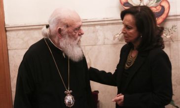 Συνάντηση του Αρχιεπισκόπου Ιερωνύμου με την πρώην υπουργό Άννα Διαμαντοπούλου