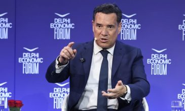 Γεωργιάδης: Οι 1.000 προσλήψεις στο ΕΣΥ και οι αιχμές για Κοβέσι