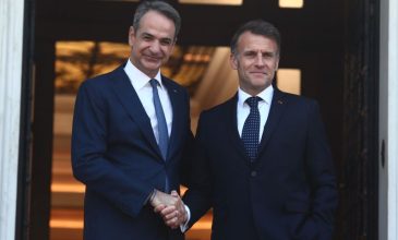Κυριάκος Μητσοτάκης: Ελλάδα και Γαλλία γινόμαστε ένας ισχυρός άξονας στη Μεσόγειο – Θωρακίζουμε τη χώρα, ισχυροποιούμε τη γεωπολιτική μας θέση
