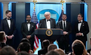 Συναγερμός σε ξενοδοχείο στην Ουάσινγκτον: Ένοπλος άνοιξε πυρ σε δεξίωση στην οποία παρευρισκόταν ο Τραμπ – Απομακρύνθηκε σώος ο Αμερικανός πρόεδρος