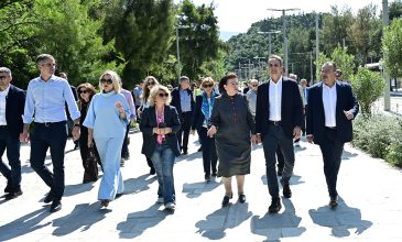 Ο Κυριάκος Μητσοτάκης επισκέφθηκε τα έργα ανάπλασης της Βασιλίσσης Όλγας – «Ένα όραμα δεκαετιών σήμερα έχει γίνει πραγματικότητα»