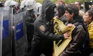 Πρωτομαγιά με ένταση στην Κωνσταντινούπολη – Συγκρούσεις αστυνομίας και διαδηλωτών