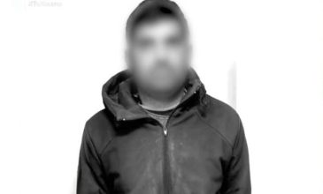 Για κακούργημα διώκεται ο ντελιβεράς για τις επιθέσεις με πέτρες στα Βόρεια Προάστια