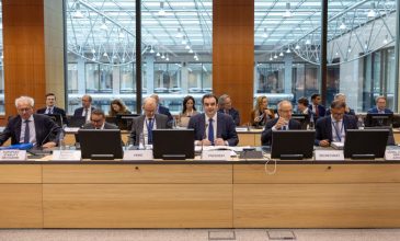 Πιερρακάκης στην οικονομική επιτροπή της Ευρωβουλής: «Η Ευρώπη να περάσει από την «ανθεκτικότητα στην επίθεση»