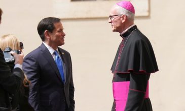 Δυόμιση ώρες διήρκεσε η επίσκεψη του Μάρκο Ρούμπιο στο Βατικανό