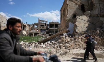 Η Ευρωπαϊκή Επιτροπή δεσμεύεται για οικονομική βοήθεια 455 εκατ. ευρώ για την ανοικοδόμηση της Συρίας