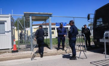 Δίκη για τα Τέμπη: Συνέχεια των ενστάσεων για την υποστήριξη της κατηγορίας με αλλαγές στην αίθουσα