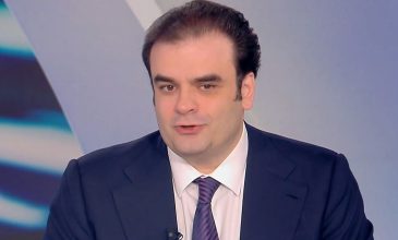 Πιερρακάκης για κόμμα Τσίπρα: «Όταν θέλεις να ανεβάσεις ένα νέο έργο, δεν αρκεί να αλλάξεις τον φωτισμό και τη μουσική. Πρέπει να αλλάζεις και το σενάριο»