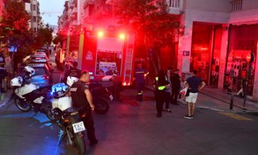 Ξέσπασε φωτιά σε υπόγεια αποθήκη στο Κολωνάκι
