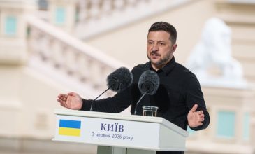 Ζελένσκι: Οι επιθέσεις σε βάθος εντός της Ρωσίας θα δώσουν την δυνατότητα στην Ουκρανία να διαπραγματευθεί επί ίσοις όροις
