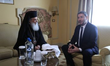 Ανδρουλάκης προς τον Πατριάρχη Ιεροσολύμων: «Είμαστε στο πλευρό σας για την προστασία των δικαιωμάτων του Πατριαρχείου»