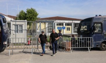 Δίκη για τα Τέμπη: Ξεκίνησαν οι αυτοτελείς ισχυρισμοί των κατηγορουμένων