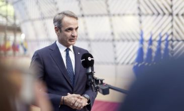 Μητσοτάκης: Όλοι οι εποπτικοί μηχανισμοί επί ποδός ώστε να εξασφαλίσουν ότι η μείωση των τιμών του πετρελαίου θα περάσει τελικά στην αντλία