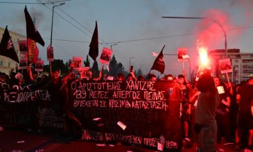 Συγκέντρωση στο Σύνταγμα για τα Προσφυγικά της Λ. Αλεξάνδρας και για τη στήριξη του απεργού πείνας Αριστοτέλη Χατζή