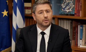 Ανδρουλάκης: «Ο μόνος παράγοντας που διασφαλίζει τη σταθερότητα, τη συνέπεια, την αξιοπιστία, χωρίς εξαρτήσεις από τα συμφέροντα, είναι η επιλογή στο ΠΑΣΟΚ