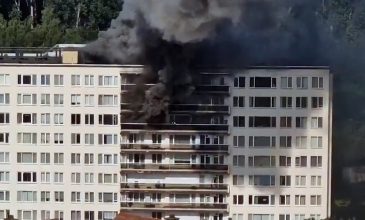 Μεγάλη πυρκαγιά σε κτίριο κατοικιών στην Αμβέρσα – Αναφορές για πολλούς νεκρούς και τραυματίες