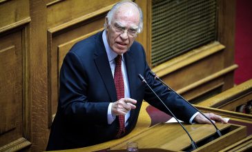 Πέθανε ο Βασίλης Λεβέντης σε ηλικία 75 ετών