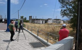 Αιματηρή καταδίωξη στο Άργος: Εγκεφαλικά νεκρός ο νεαρός που δέχθηκε πυρά από αστυνομικούς στο κεφάλι – Ο οδηγός προσπάθησε να διαφύγει