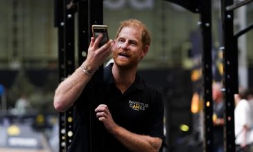 Πρίγκιπας Χάρι: Η σπάνια στιγμή που συστήθηκε με το επίσημο όνομα του σε podcast