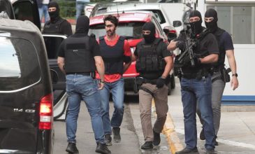 Η επίσημη ανακοίνωση της ΕΛ.ΑΣ. για τη σύλληψη των δύο 42χρονων που κατηγορούνται για τον φονικό εμπρησμό της Marfin, το Μάιο του 2010