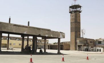 Ο στρατός της κυβέρνησης της Υεμένης στόχευσε το αεροδρόμιο Σαναά για να αποτρέψει την προσγείωση ιρανικού αεροπλάνου