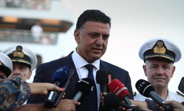 Κικίλιας από το λιμάνι του Πειραιά: ««Η ασφάλεια είναι πάνω απ’ όλα – Ακούμε τους λιμενικούς μας»