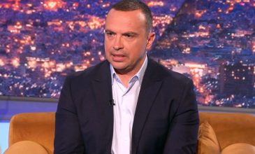 Βασίλης Μπακόπουλος: «Ήταν θέμα ζωής και θανάτου – Ήταν πολύ επώδυνο, θυμάμαι στο Ιπποκράτειο να κλοτσάω ό,τι βρίσκω μπροστά μου»
