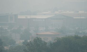 Ο καπνός από τις φωτιές στον Καναδά καλύπτει τον αμερικανικό ουρανό