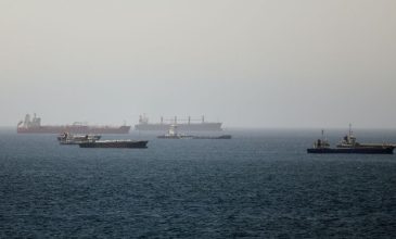 Δύο ελληνόκτητα δεξαμενόπλοια δέχθηκαν επίθεση ανοικτά του Ομάν στα Στενά του Ορμούζ