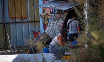 Τέλος στο μυστήριο με τη βαλίτσα που είχε βρει ένας άστεγος στην Κυψέλη – Σε 38χρονη Βρετανίδα ανήκει η σορός