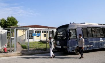 Δίκη για τα Τέμπη: Οι συνήγοροι των κατηγορουμένων στελεχών της ΕΡΓΟΣΕ διαφωνούν με την εισαγγελική πρόταση