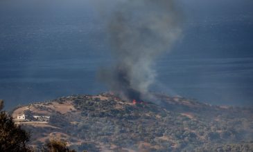 Μεγάλη φωτιά στο Ρέθυμνο: Το Λιμενικό απεγκλώβισε 51 άτομα από την Πρέβελη