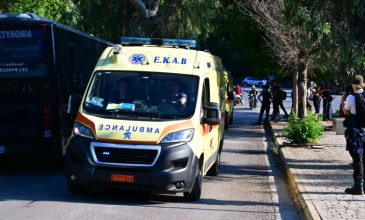 Έξι ασθενείς από το Δαφνί μεταφέρθηκαν σε «Αττικόν» και Δρομοκαΐτειο