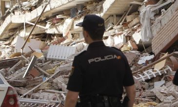 Νέοι σεισμοί στην Γρανάδα προκάλεσαν τον τραυματισμό τριών ανθρώπων και ζημιές σε κτίρια