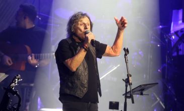Ακυρώνει τις επόμενες συναυλίες του ο Βασίλης Παπακωνσταντίνου, λόγω προβλήματος υγείας